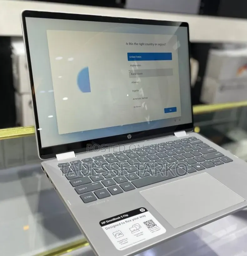 New Laptop HP OmniBook 5 14" 16GB Intel Core 7 SSD 512GB