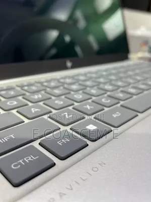 New Laptop HP 32GB Intel Core Ultra 7 SSD 512GB