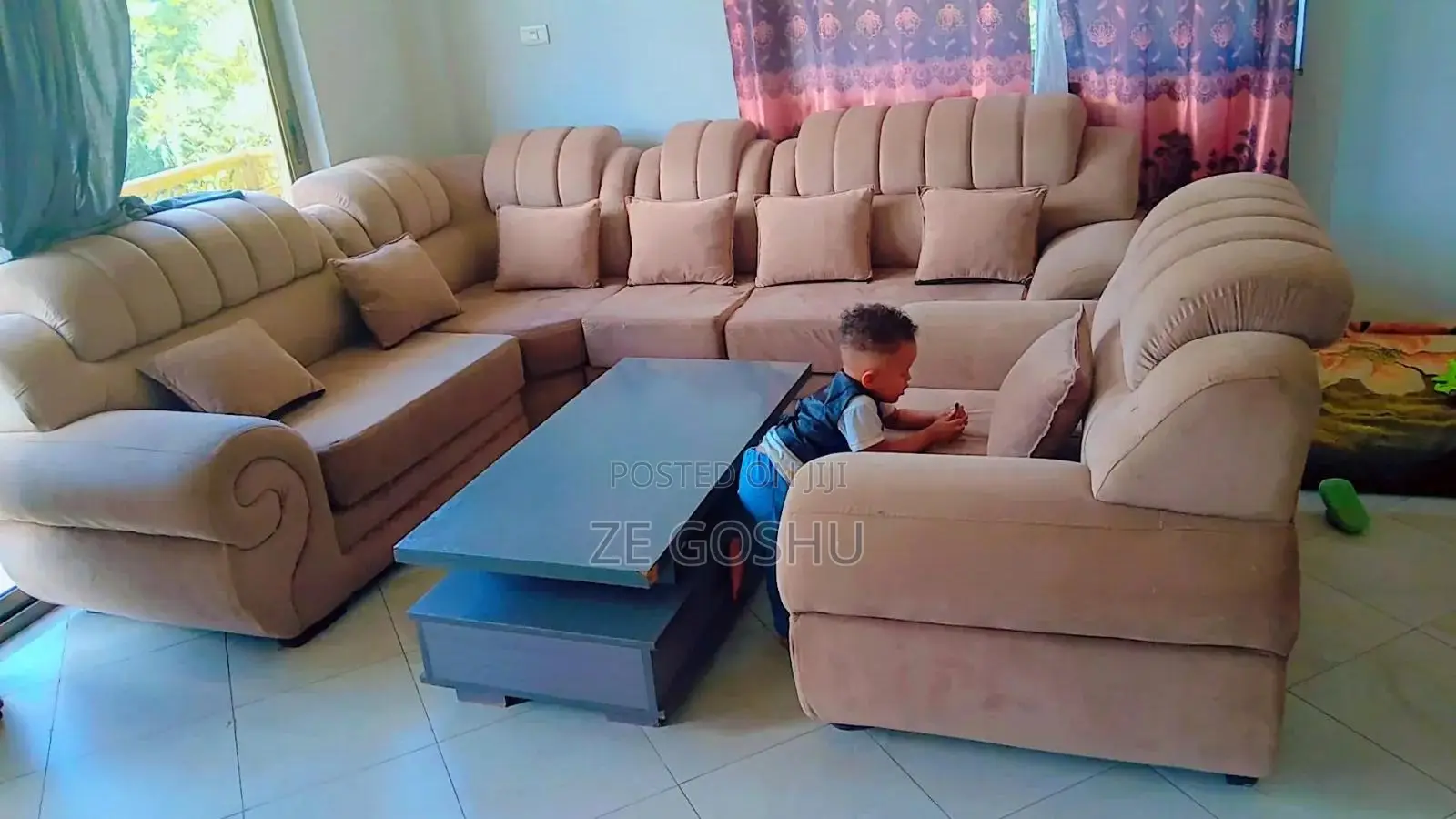ትንሽ ጊዜ ያገለገለ።ከነ ጠረንቤዛው