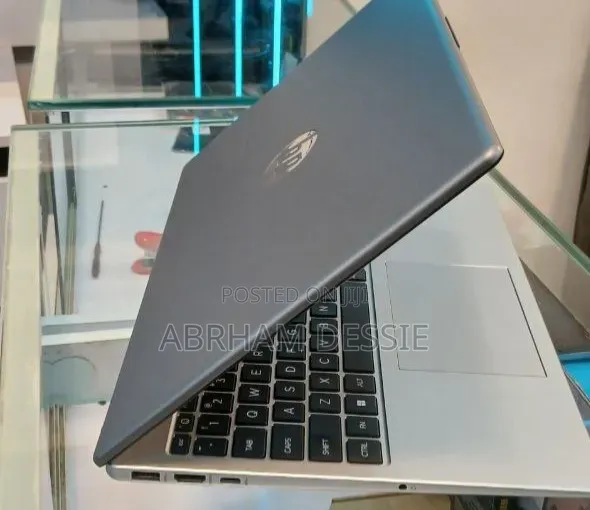 New Laptop HP 16GB Intel Core i5 SSD 512GB