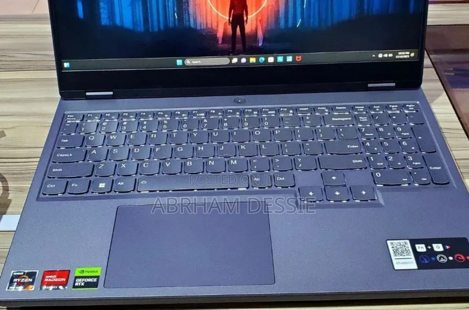 New Laptop Lenovo 16GB AMD Ryzen 7 SSD 1T