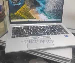 New Laptop HP EliteBook 840 G8 16GB Intel Core i7 SSD 512GB