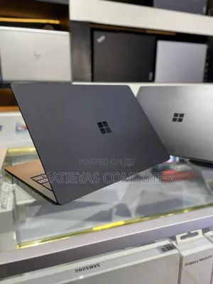 New Laptop Microsoft Surface 16GB Intel Core i7 SSD 512GB