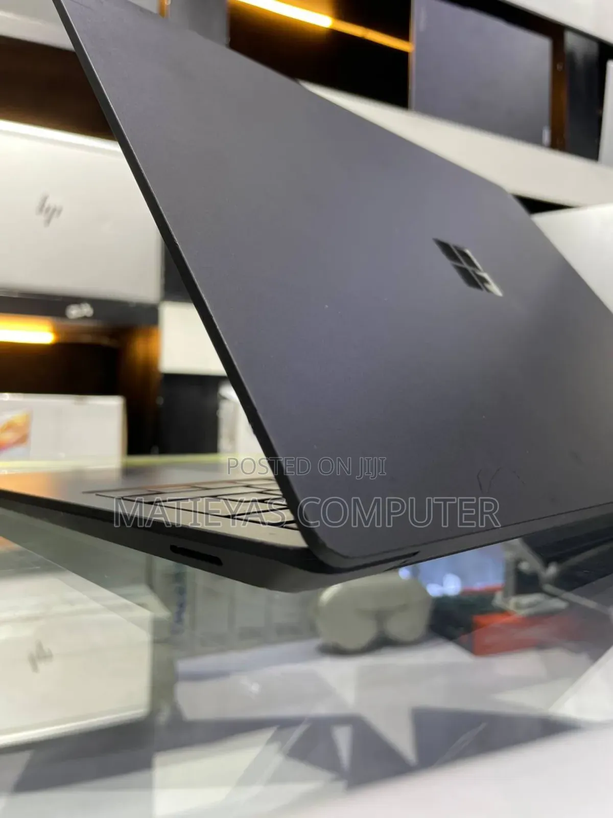New Laptop Microsoft Surface 16GB Intel Core i7 SSD 512GB