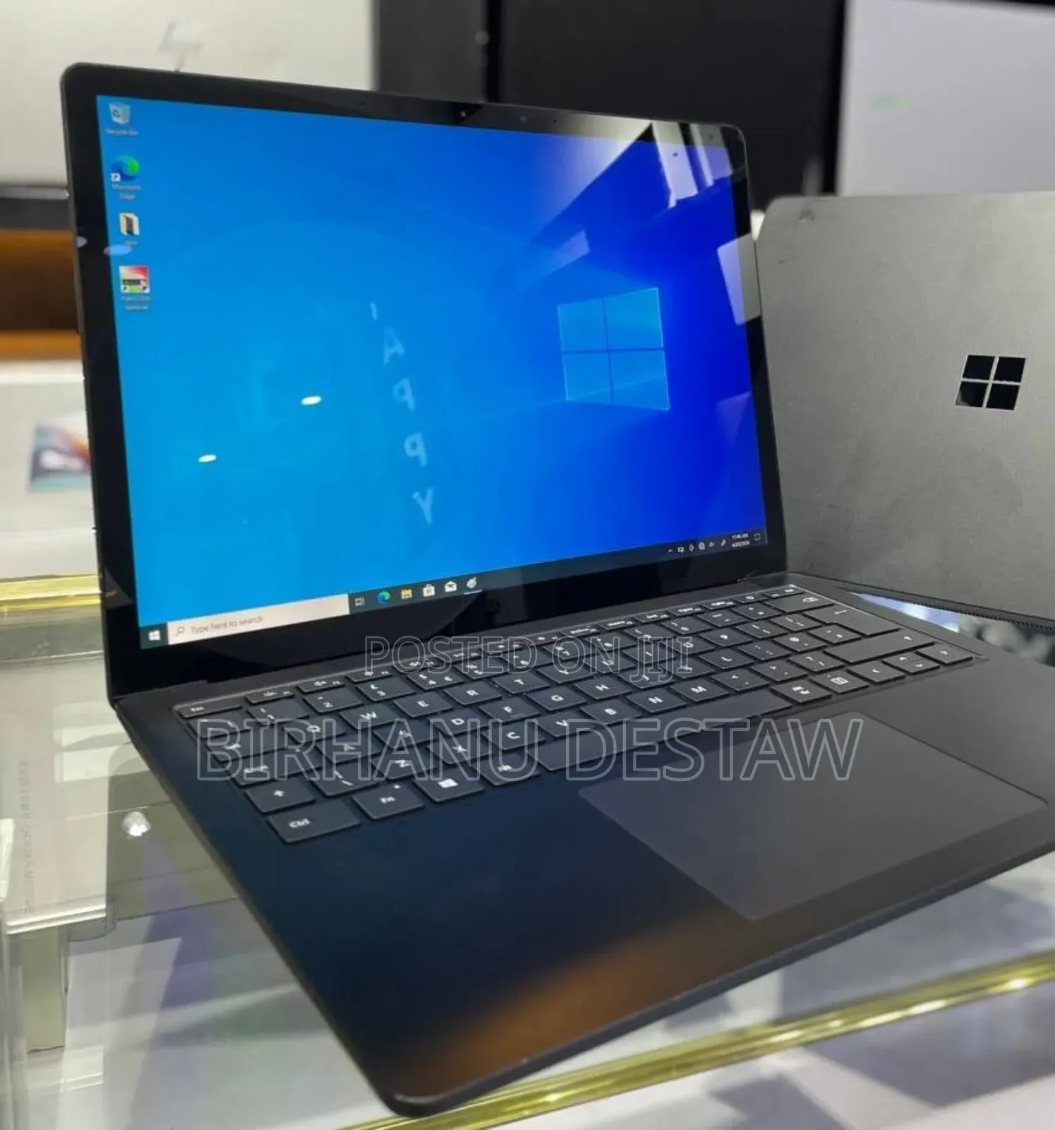 New Laptop Microsoft Surface 16GB Intel Core i7 SSD 512GB