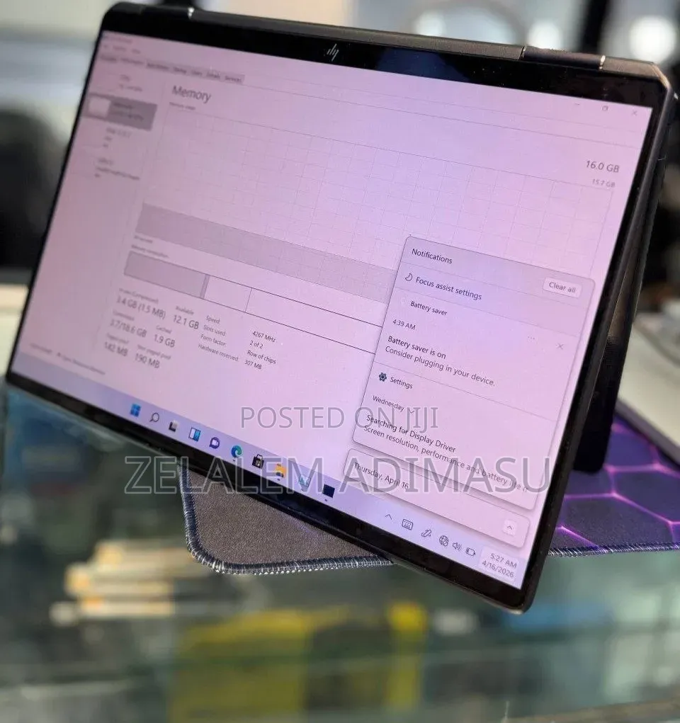 New Laptop HP Spectra 13 16GB Intel Core i7 SSD 1T