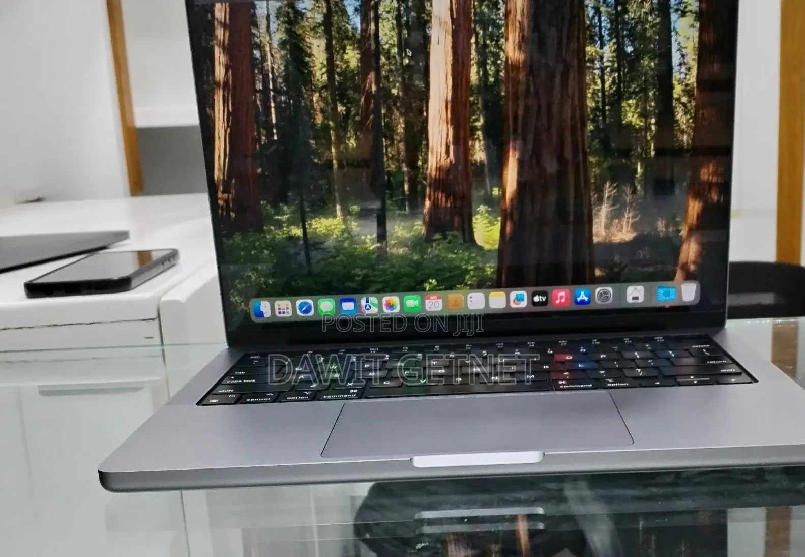 New Laptop Apple MacBook Pro 2021 M1 16GB Apple M1 Pro SSD 512GB