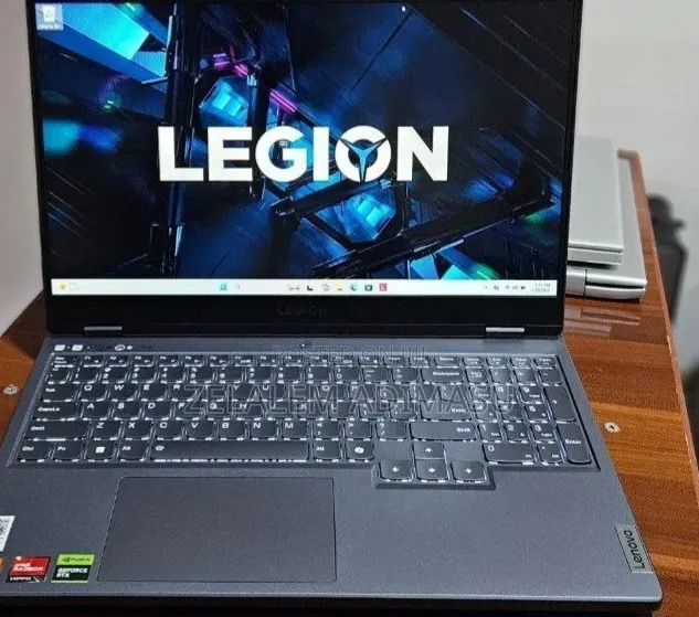 New Laptop Lenovo Legion 5 16GB AMD Ryzen 7 SSD 512GB