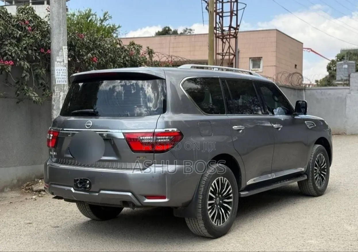 New Nissan Patrol 2023 Silver