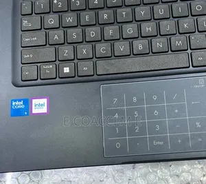New Laptop Asus 16GB Intel Core 5 SSD 512GB