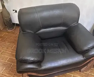 Good Hand Leather Couch
