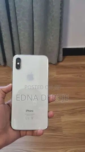 Apple iPhone X 64 GB White