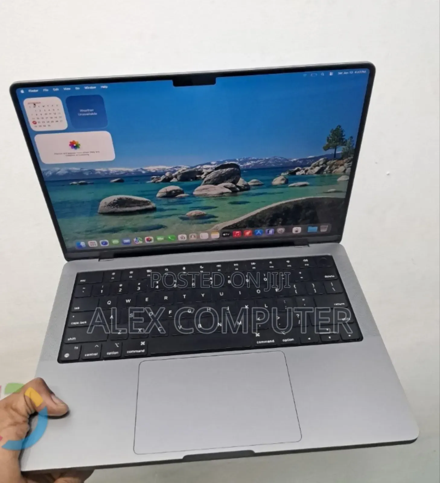New Laptop Apple MacBook Pro M1 16GB Apple M1 Pro SSD 512GB