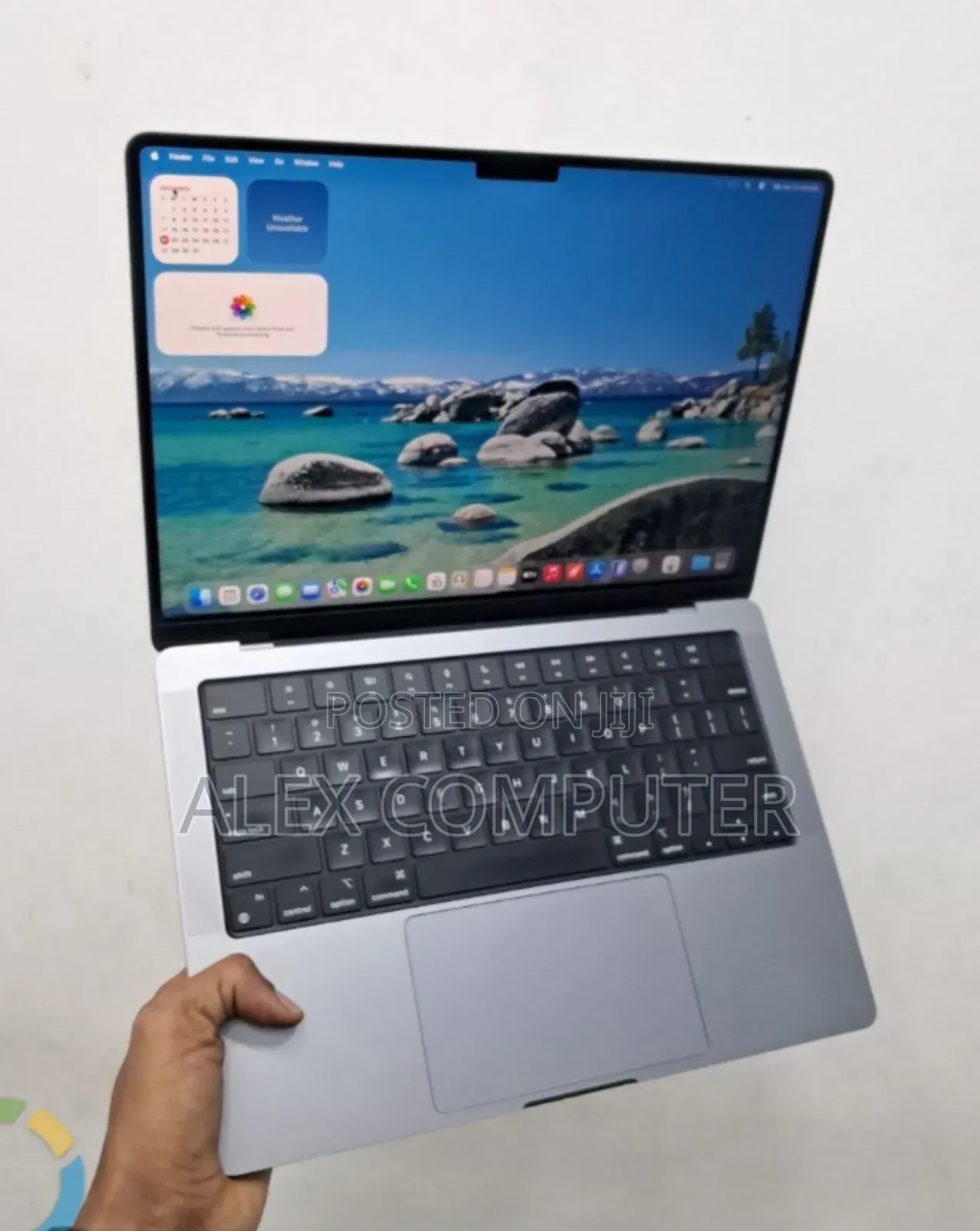 New Laptop Apple MacBook Pro M1 16GB Apple M1 Pro SSD 512GB