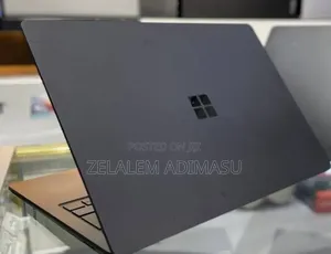 New Laptop Microsoft 16GB Intel Core i7 SSD 512GB