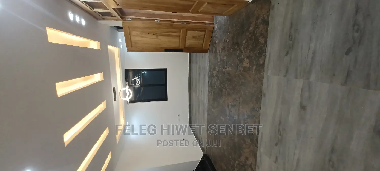 6bdrm House in አአ, Bole for sale