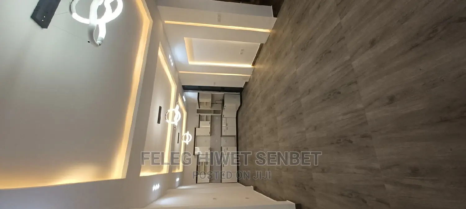 6bdrm House in አአ, Bole for sale