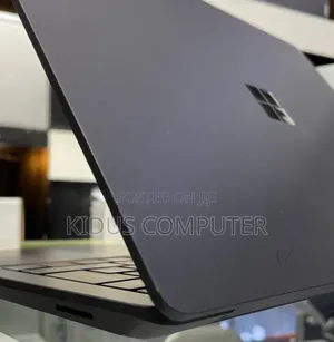 New Laptop Microsoft Surface 16GB Intel Core i7 SSD 512GB