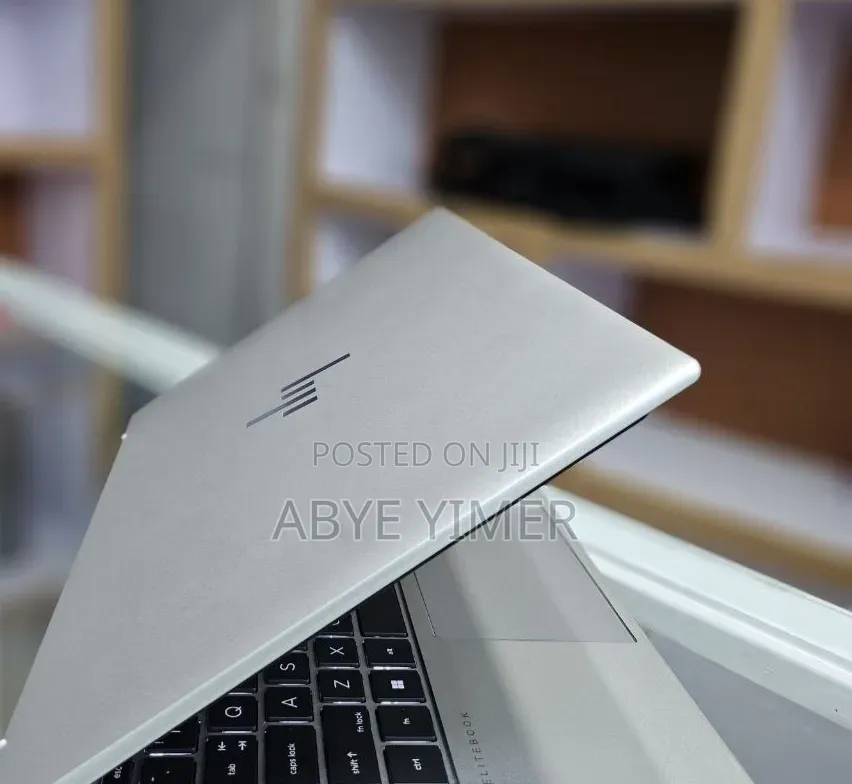 New Laptop HP EliteBook 840 G10 16GB Intel Core i5 SSD 512GB