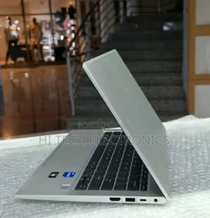 New Laptop HP EliteBook 830 G9 16GB Intel Core i5 SSD 512GB