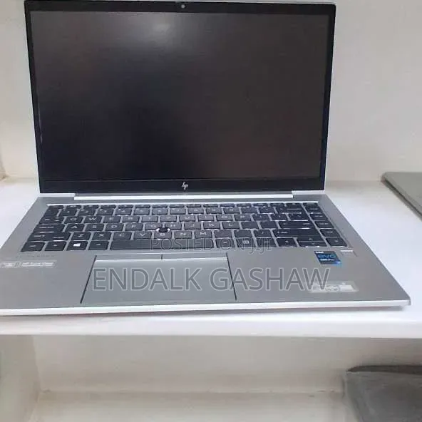 New Laptop HP EliteBook 840 G8 16GB Intel Core i7 SSD 512GB