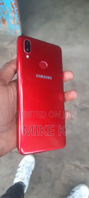 New Samsung Galaxy A10s 32 GB Red