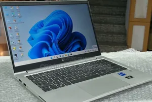 New Laptop HP EliteBook 640 G9 16GB Intel Core i5 SSD 512GB