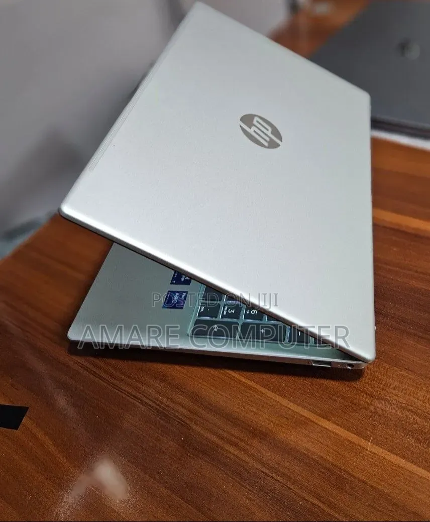 New Laptop HP Pavilion 15 16GB Intel Core Ultra 7 SSD 512GB