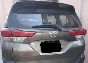 Toyota Rush 2022 Gray