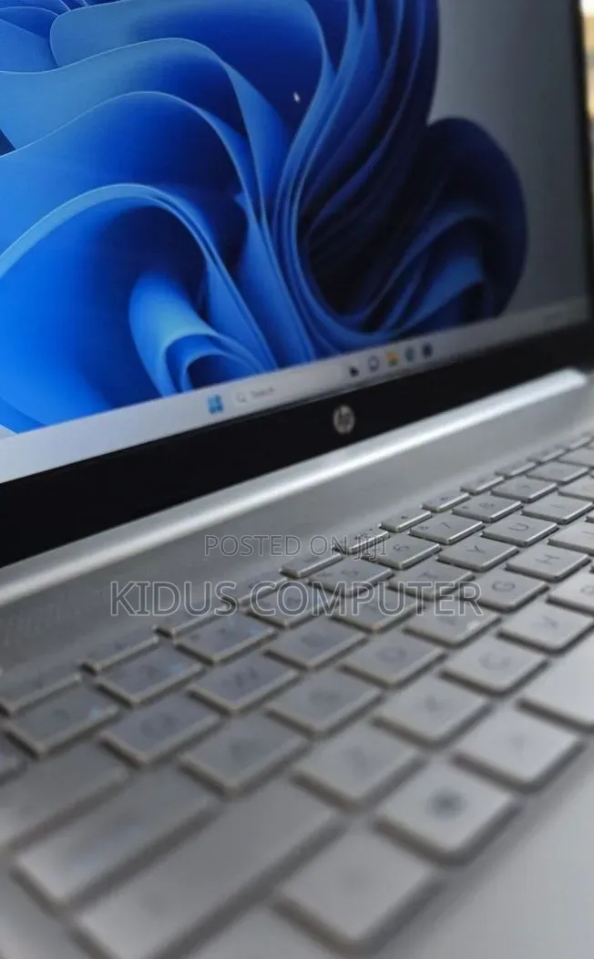 New Laptop HP Stream Notebook 16GB Intel Core i7 SSD 512GB