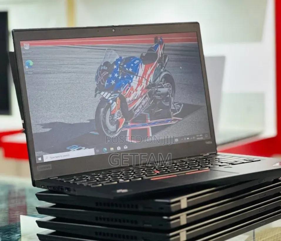 New Laptop Lenovo ThinkPad t495s 16GB Intel Core i7 SSD 512GB