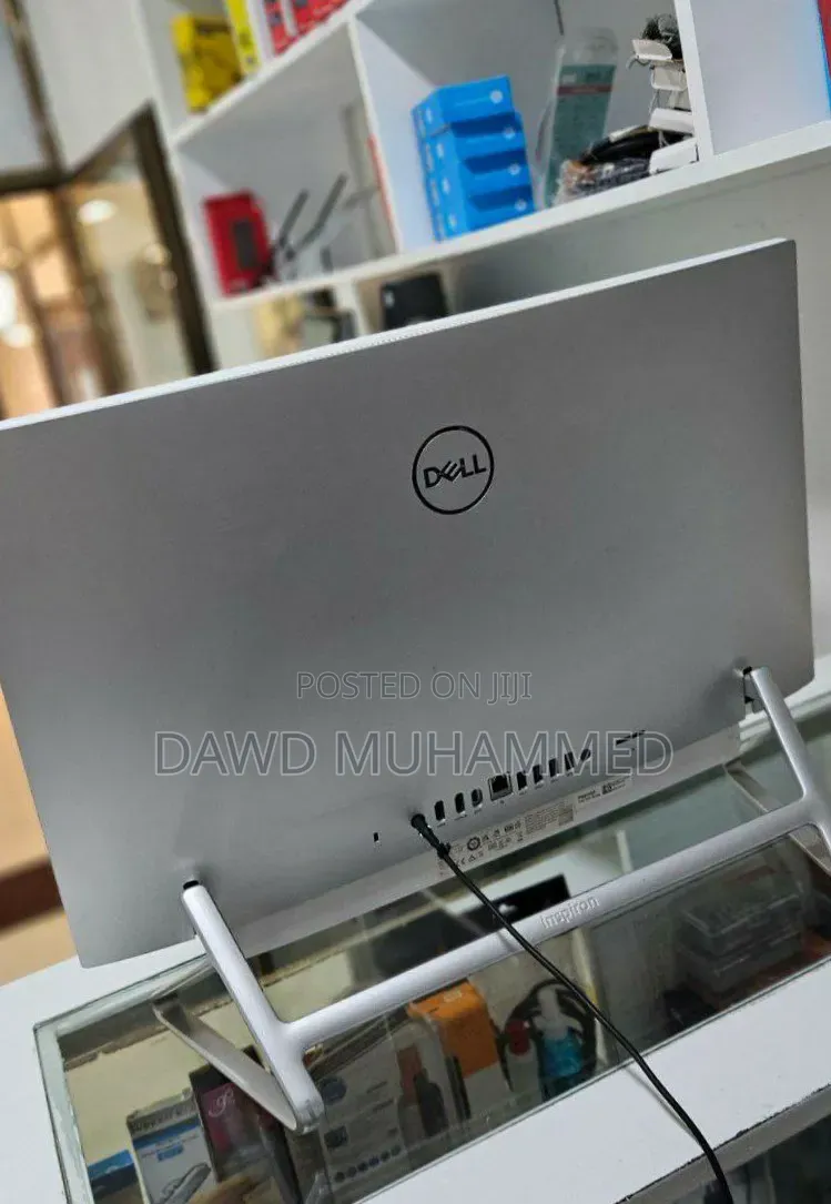 New Laptop Dell Inspiron 15 12GB Intel Core i7 SSD 512GB