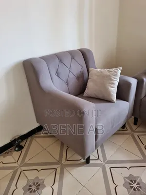 Sofa + Table