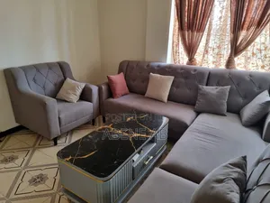 Sofa + Table