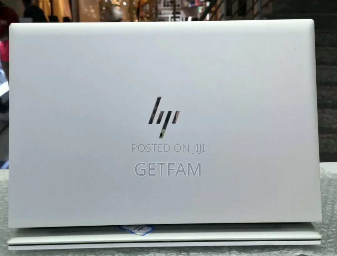 New Laptop HP EliteBook 840 G8 16GB Intel Core i7 SSD 512GB