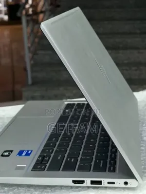 New Laptop HP 630 16GB Intel Core i5 SSD 512GB