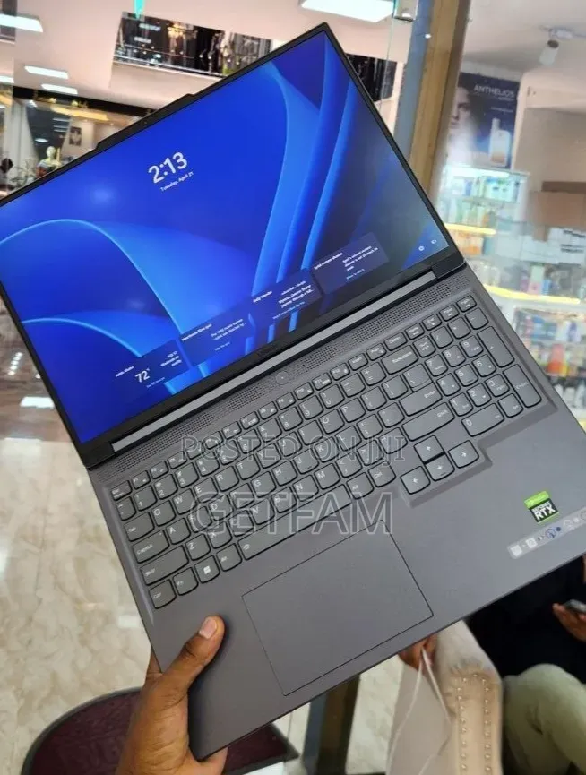 New Laptop Lenovo Legion 5 16GB Intel Core i7 SSD 1T