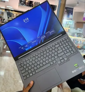 New Laptop Lenovo Legion 5 16GB AMD Ryzen 7 SSD 1T