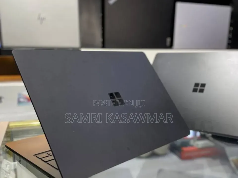 New Laptop Microsoft Surface 16GB Intel Core i7 SSD 512GB