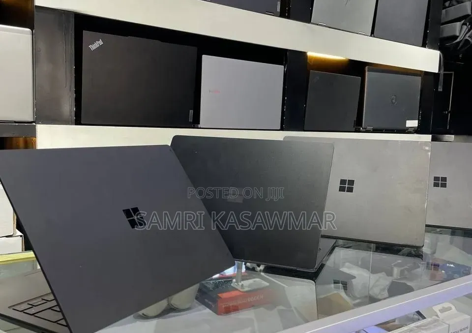 New Laptop Microsoft Surface 16GB Intel Core i7 SSD 512GB