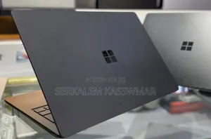 New Laptop Microsoft Surface 16GB Intel Core i7 SSD 512GB