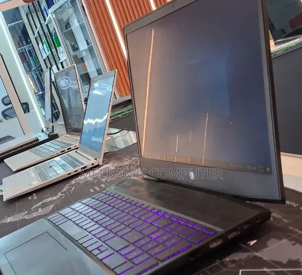 New Laptop Lenovo Legion 5 4GB Intel Core i5 SSD 512GB