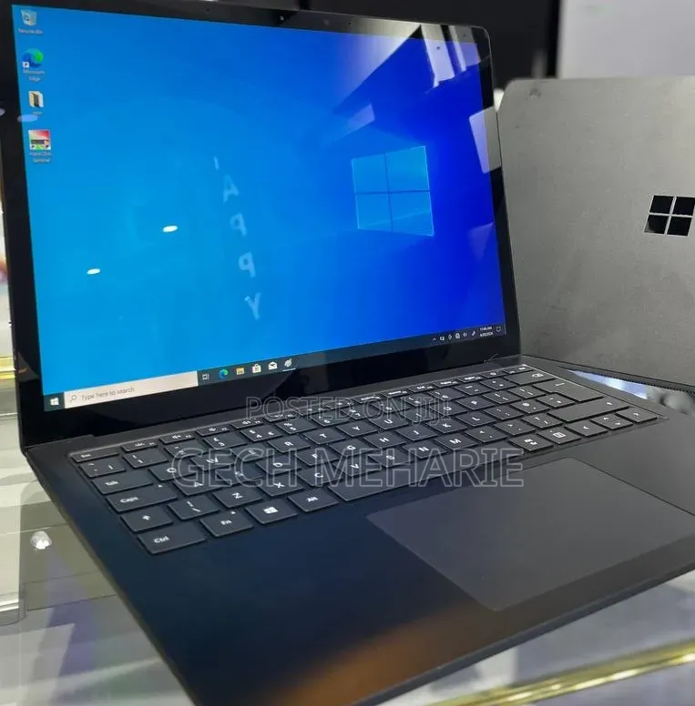 New Laptop Microsoft Surface 16GB Intel Core i7 SSD 512GB