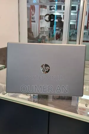 New Laptop HP 250 G10 16GB Intel Core i5 SSD 512GB