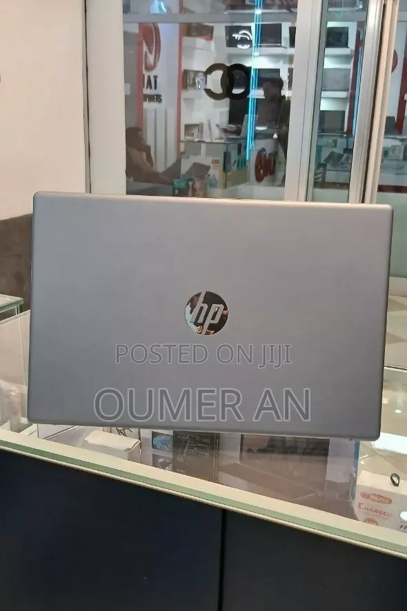 New Laptop HP 250 G10 16GB Intel Core i5 SSD 512GB