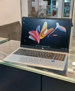 New Laptop HP 250 G10 16GB Intel Core i5 SSD 512GB