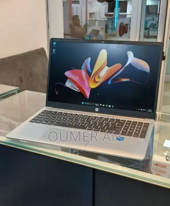 New Laptop HP 250 G10 16GB Intel Core i5 SSD 512GB