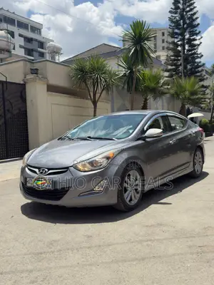 Hyundai Elantra 2015 Silver