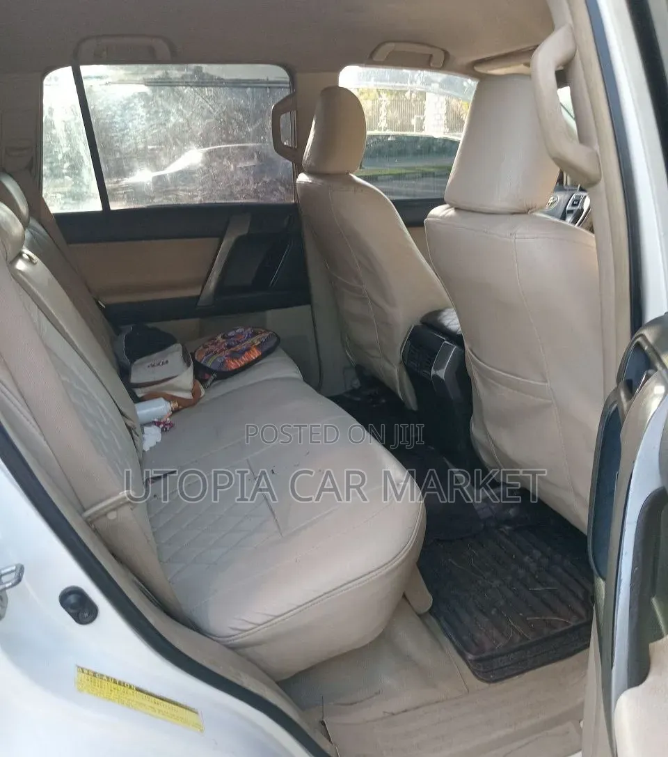 Toyota Land Cruiser Prado 2011 White