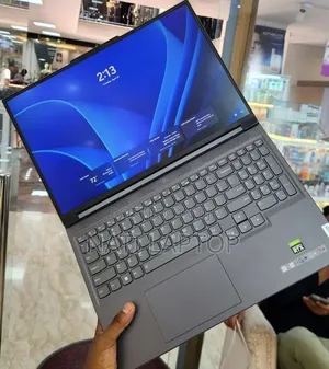 New Laptop Lenovo Legion 5 16GB AMD Ryzen 7 SSD 1T